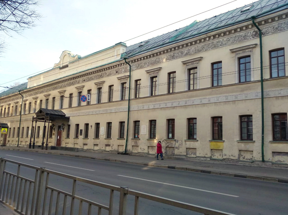 Здание бывшего Нижегородского дворянского института Императора Александра II, в котором прошел полный курс обучения Б.Н. Абрамов с 1906 по 1915 гг.
